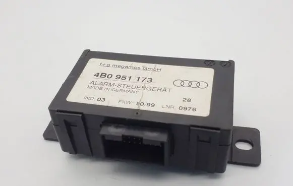 Audi A6 S6 C5 4B Alarm control unit/module 4B0951173