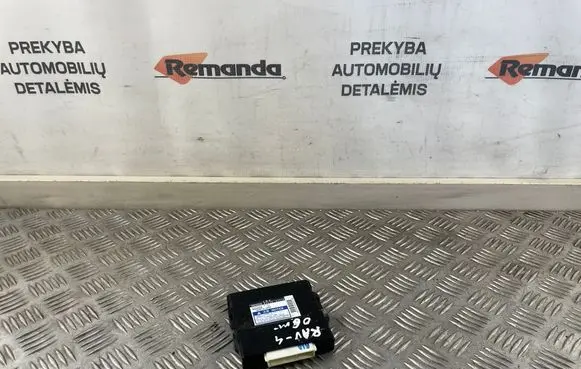 Toyota RAV 4 (XA30) Transfer box differential control unit 8963042010