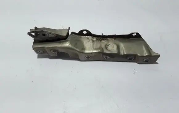 Fender mounting bracket