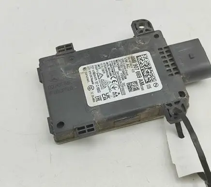Porsche Taycan 9J1 Blind spot module 4N0907669AM 4N0907669A