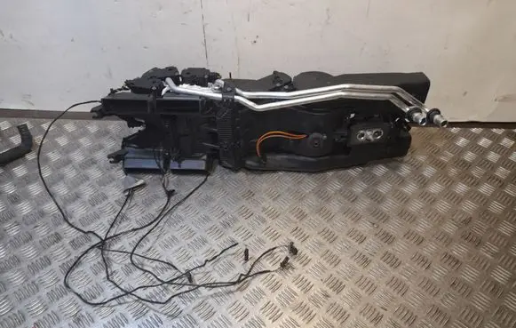 Audi A8 S8 D4 4H Interior heater climate box assembly 4H0820004C