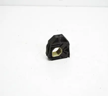 Volkswagen PASSAT B6 Other engine bay part 1K0121367D