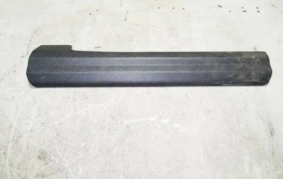 Front sill trim cover