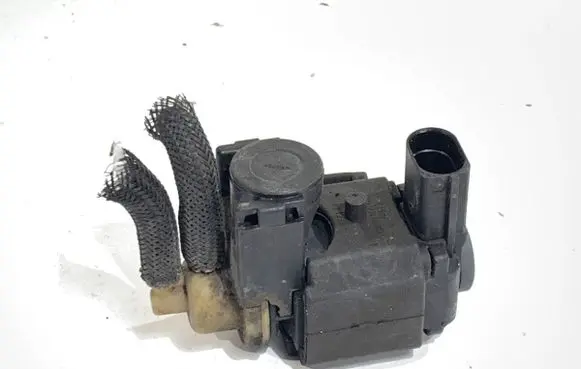 Audi Q8 Fuel pressure regulator 059906629H