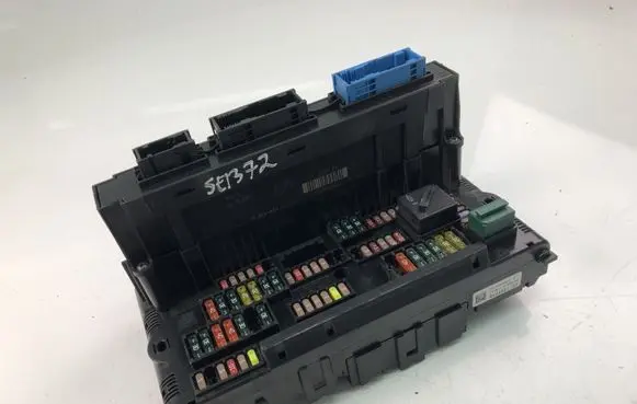 BMW 5 F10 F11 Fuse box set 9234421