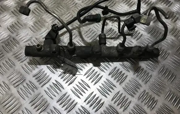 Peugeot 307 Fuel main line pipe 0445214019 0281002283