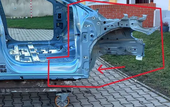 Ford Explorer Front quarter panel 