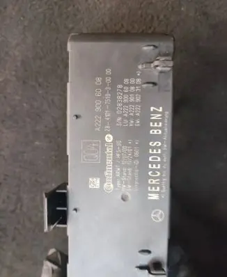Mercedes-Benz C W205 Tailgate/trunk control unit/module A2229006008 02838278 A2229016800