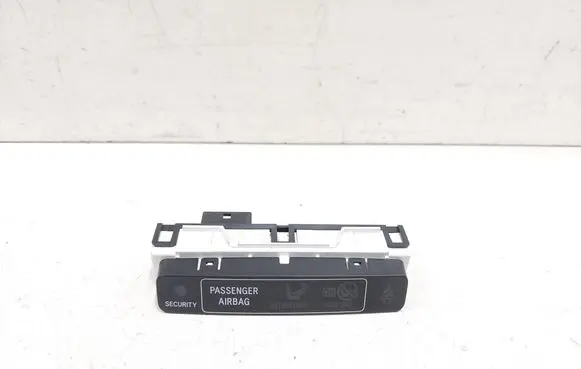 Toyota Auris 150 Passenger airbag on/off switch 8395012160