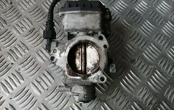 Peugeot 307 Throttle valve 9652682880