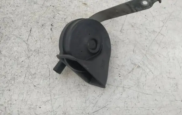 BMW 7 E65 E66 Horn signal