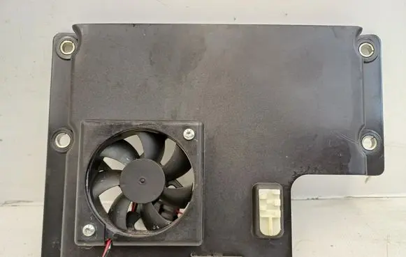 Land Rover Discovery 4 - LR4 Engine control unit/module fan AH2212C525DA