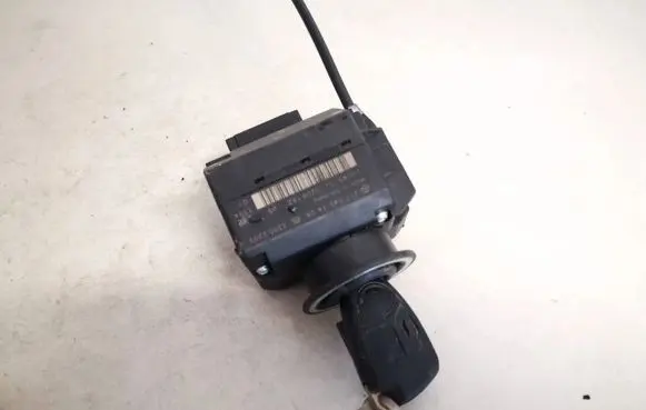 Mercedes-Benz E W211 Ignition lock 2115451408 33002209