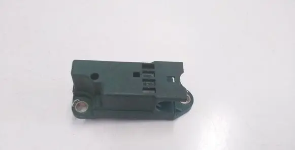 Volkswagen New Beetle Airbag deployment crash/impact sensor