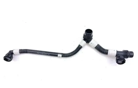 Tesla Model 3 Engine coolant pipe/hose 107757700C