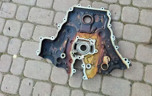 Opel Vectra C Timing chain cover 