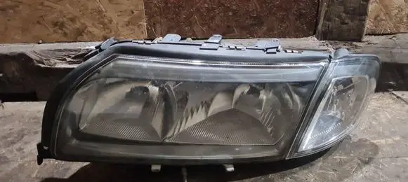 Volvo S80 Headlight/headlamp 8693557