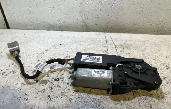 Dodge Challenger Sunroof motor/actuator 30022758B