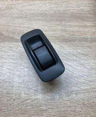 Toyota Corolla E120 E130 Electric window control switch 8480102411 8480102411B 8481002041