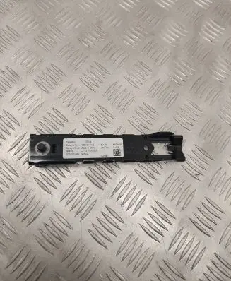 Tesla Model 3 Seat belt adjustment rail 1068130C1B 640754100B CZ722175300Z2S