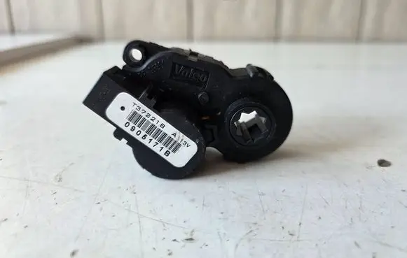 Renault Kadjar Air flap motor/actuator T37221B 0905171B