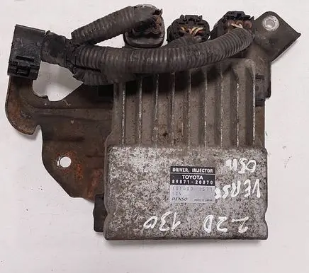 Toyota Avensis T250 Fuel injection control unit/module 8987120070 1310001371