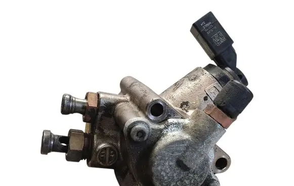 Fuel injection high pressure pump