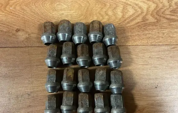Ford Mondeo MK IV Nuts/bolts 