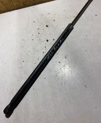 Toyota Corolla Verso AR10 Tailgate/trunk strut/damper 689500F011
