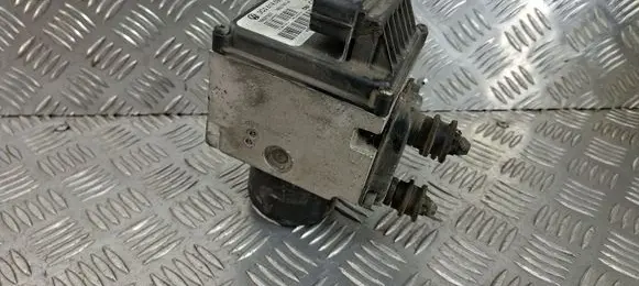 Volkswagen PASSAT B6 ABS Pump 3C0614095P