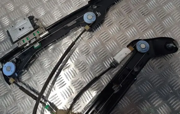 Audi A7 S7 4G Front door electric window regulator 4G8839462A