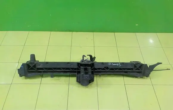 Peugeot 3008 I Radiator support slam panel 
