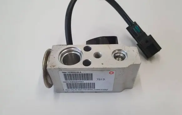 Tesla Model S Air conditioning (A/C) expansion valve 101954400A VHES20YFKK 7S13