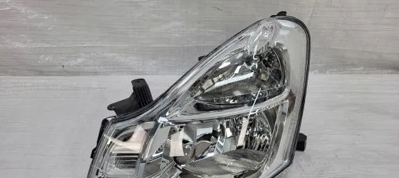 Nissan Almera Headlight/headlamp L90048216 044995