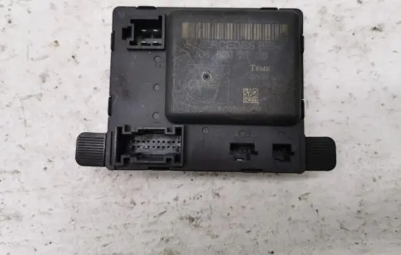 Mercedes-Benz Sprinter W906 Door central lock control unit/module 
