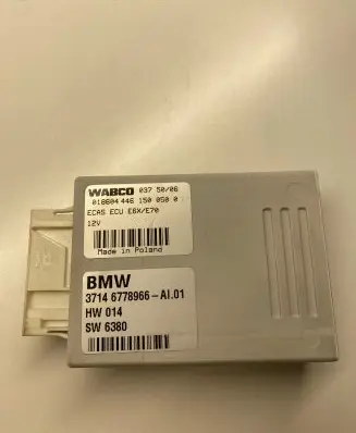 BMW X5 E70 Air suspension control unit module (rear) 6778966 018604446 044641500500