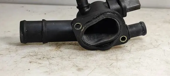 Seat Altea Engine coolant pipe/hose 038121132D