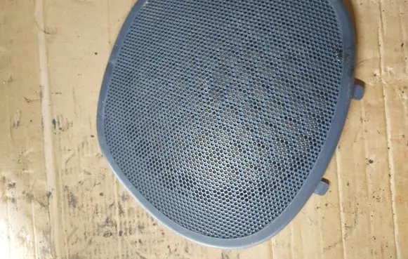 Side speaker trim/cover