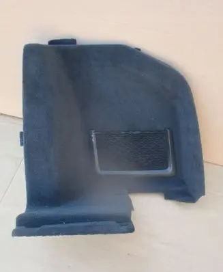 Trunk/boot floor carpet liner