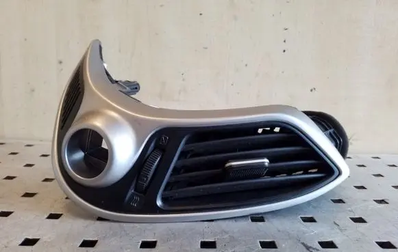 Hyundai ix35 Dash center air vent grill 974102S900