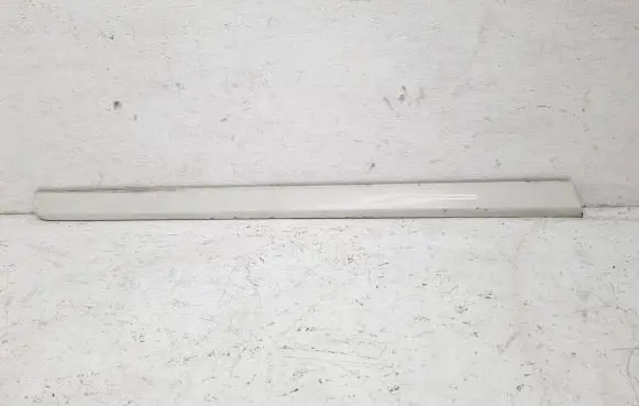 Seat Exeo (3R) Front door trim (molding)