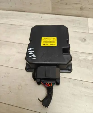 Hyundai i40 Voltage converter/converter module 953003Z100