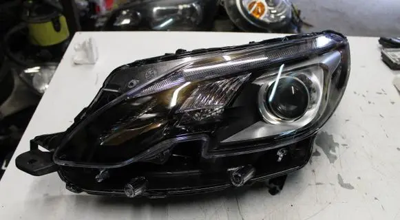 Peugeot 2008 I Headlight/headlamp 9825313980