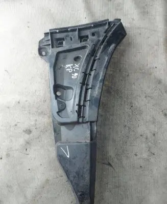 Volvo XC90 Front bumper mounting bracket 08620563