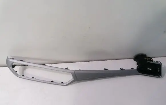 BMW 3 G20 G21 Dashboard glove box trim 6806855