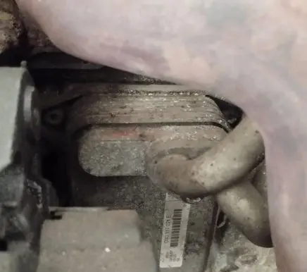 Engine oil radiator