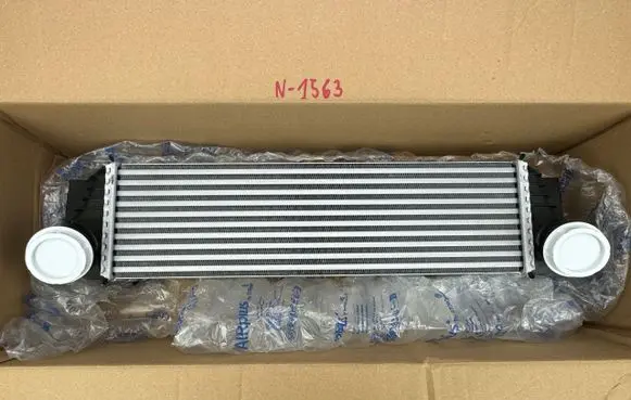BMW 5 F10 F11 Intercooler radiator 17517805629