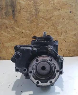 Audi TT Mk1 Gearbox transfer box case 02M409053