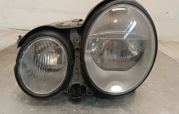 Mercedes-Benz E W210 Headlight/headlamp