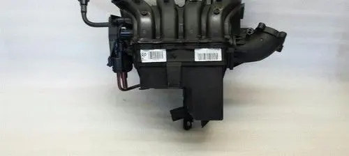 Opel Astra J Intake manifold 55573811